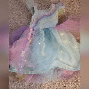 Pottery Barn Light Up Rainbow Fairy 🧚‍♀️ Costume size 4-6
